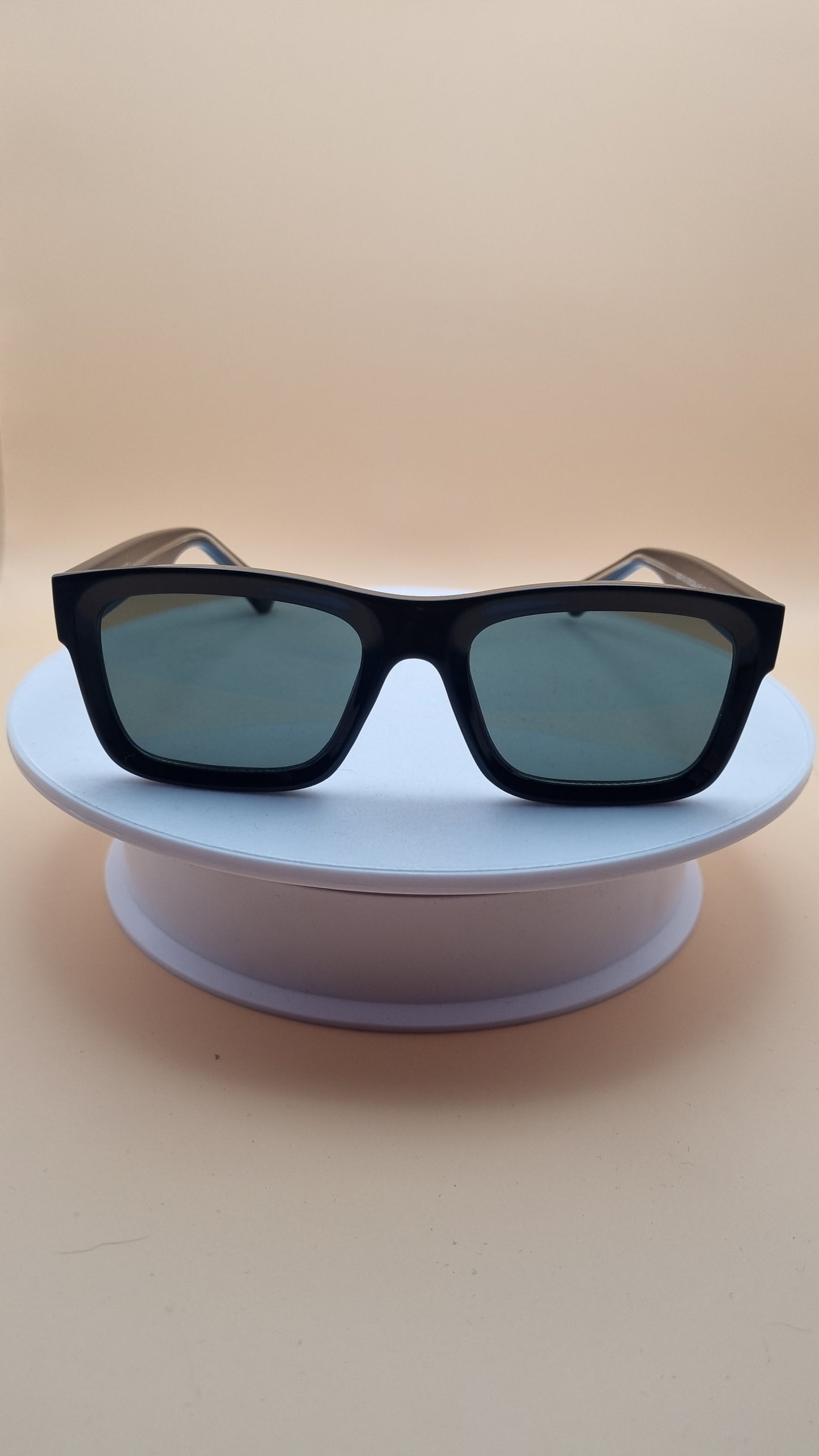 Retro Black