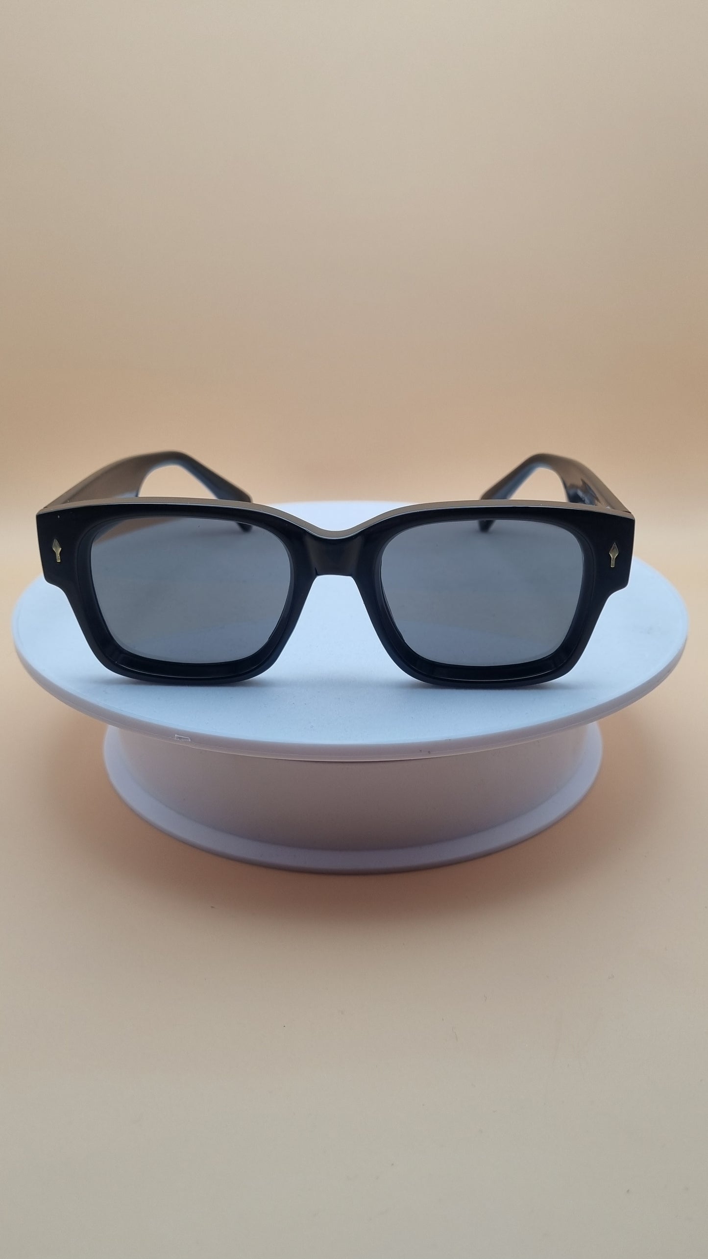 Dayz Off Translucent Black