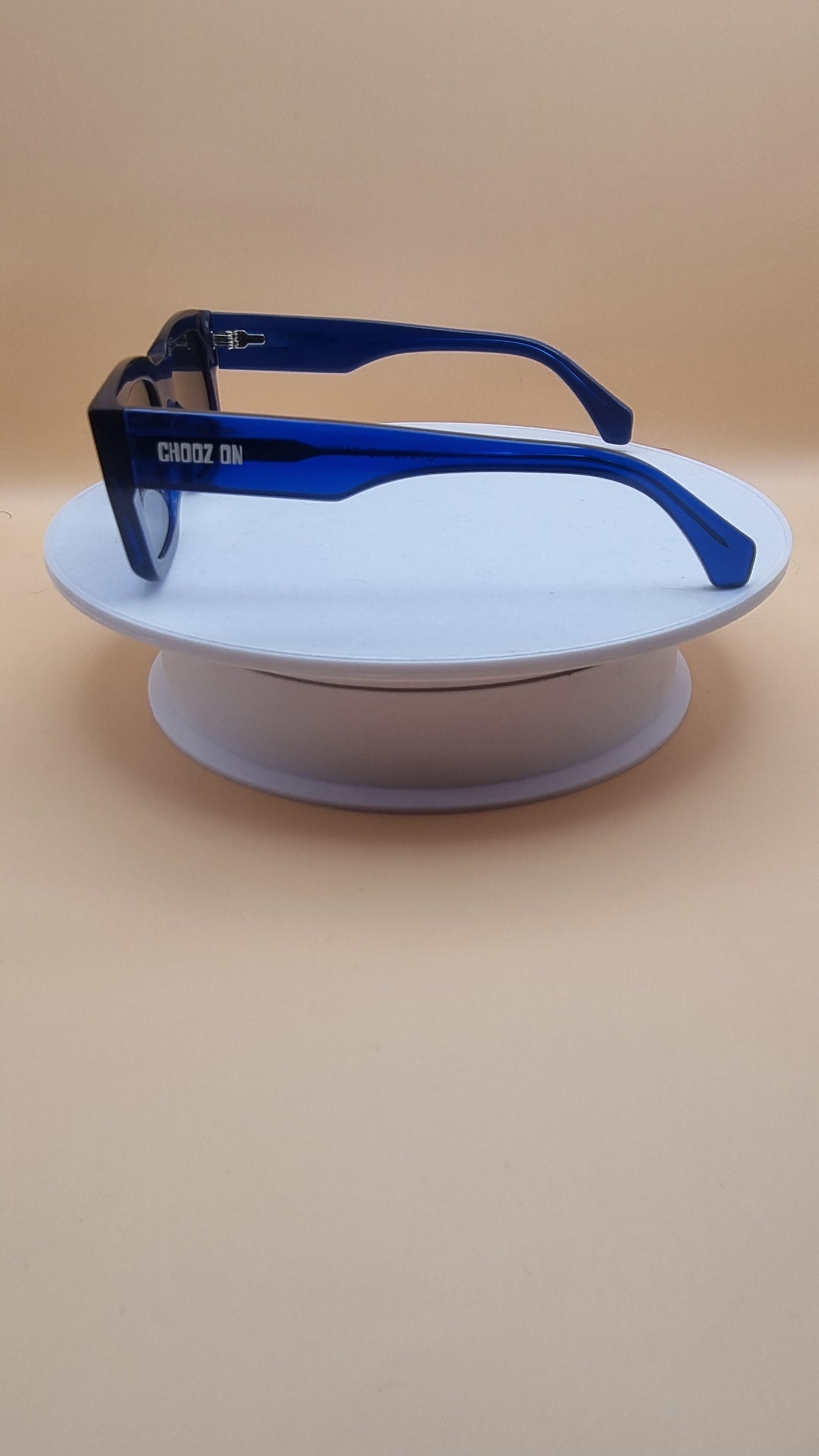 Rebounds "midnight blue"